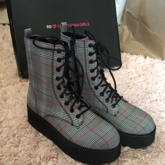 Rocket Dog Cali Girls Plaid Platform Combat boots - Picture 3 of 4